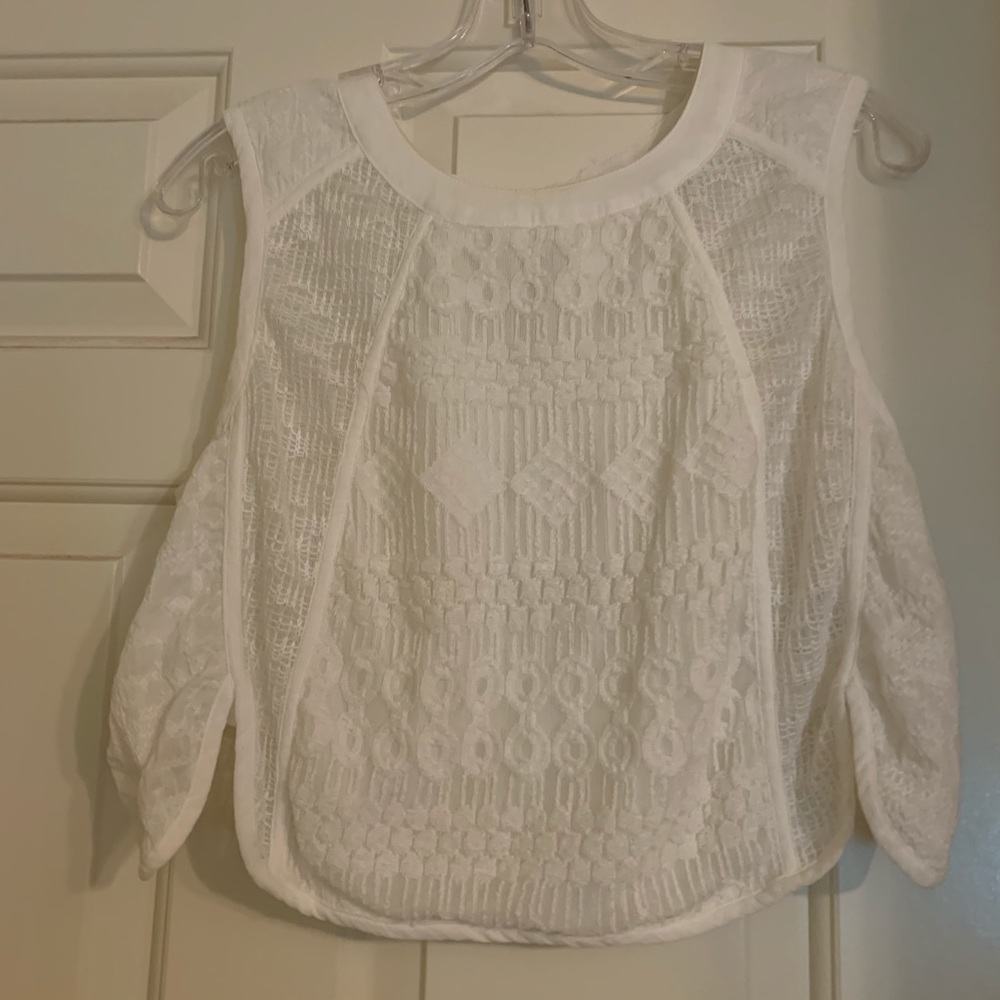 2 for $20 Miss Me detailed cropped top - Picture 1 of 2